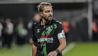 T&uuml;rk futbolunda bir devir sona erdi! Caner Erkin kramponlarını astı...