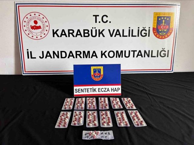 Uyuşturucu operasyonunda 171 sentetik hap ele ge&ccedil;irildi 1