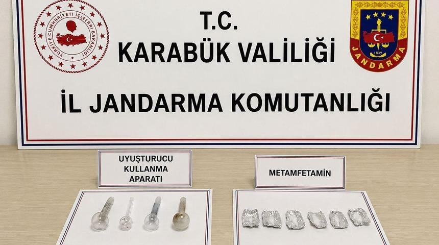 Uyuşturucu operasyonunda 171 sentetik hap ele ge&ccedil;irildi