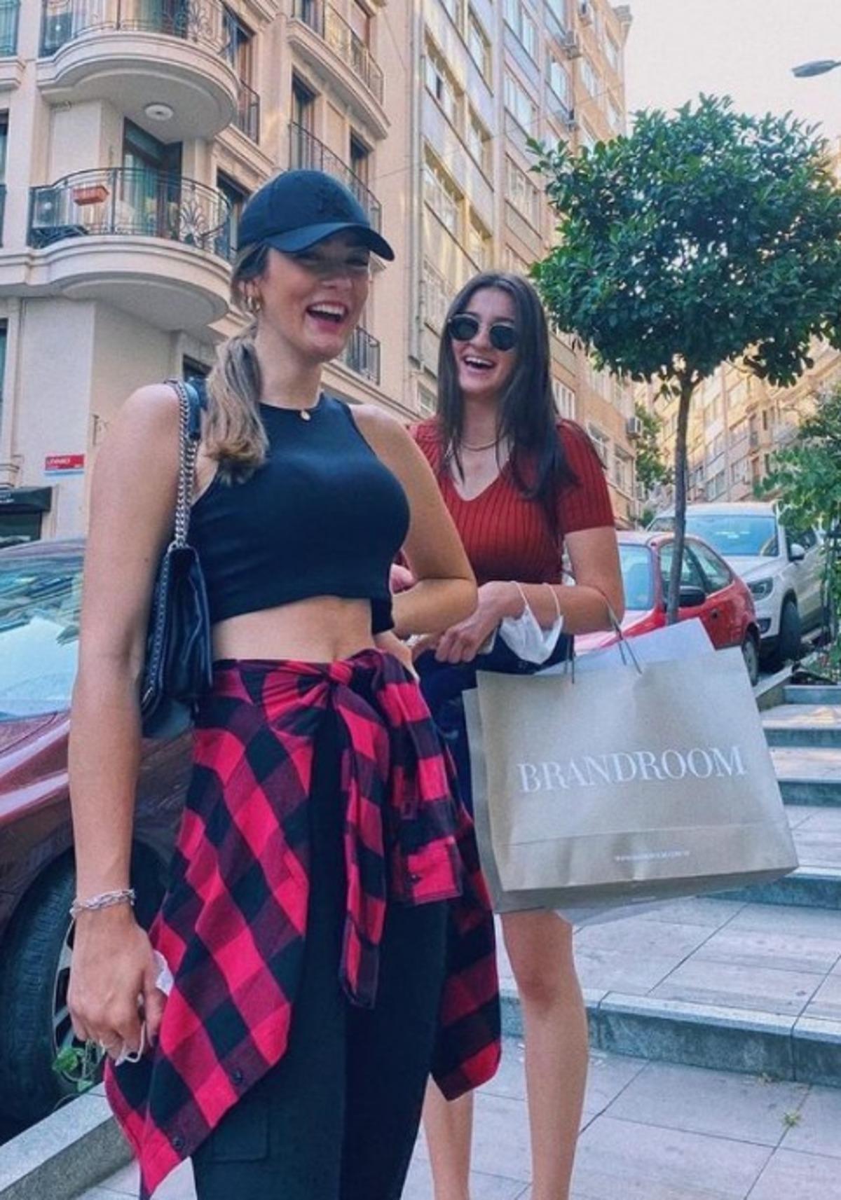 Zehra Güneş kardeşi İrem ile gündemde! Görenler aynı şeyi söyledi: Aynı ablası 1