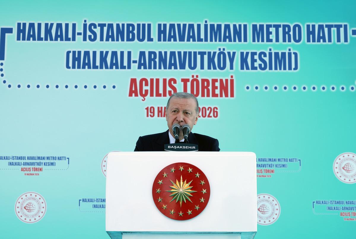 Arabalarında uyuyan İstanbullular Erdoğan ın da g&uuml;ndeminde: "Ara&ccedil;larını yatakhaneye &ccedil;eviriyorlar" 3