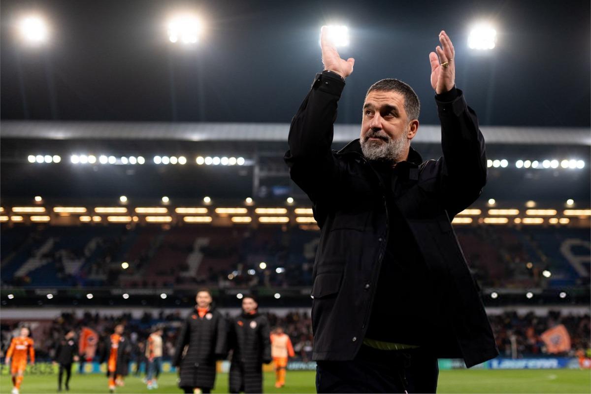 Okan Buruk Galatasaray ın bir sonraki teknik direktörünü işaret etti! Varisini belirledi 4