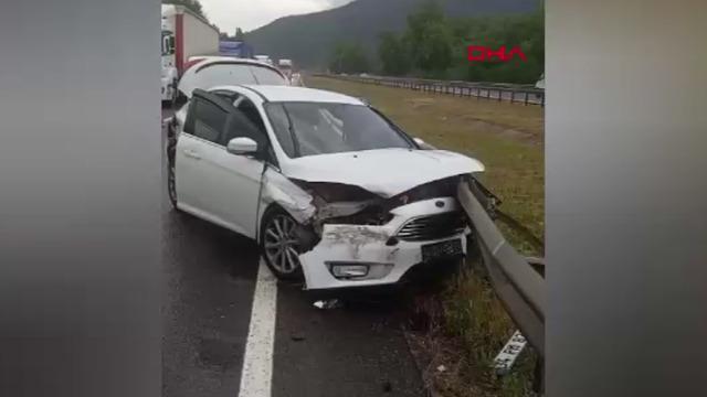 Bursa'da trafik kazası! Yaralılar var