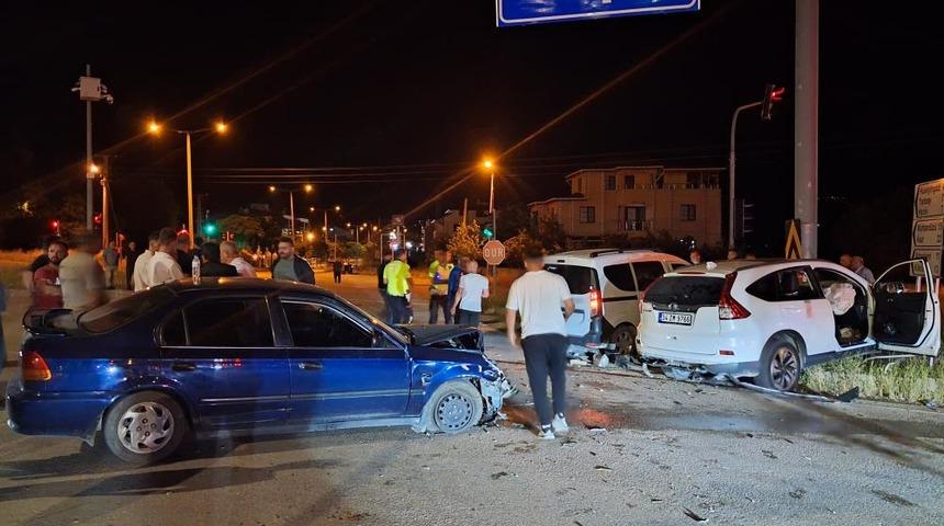 Tokat&rsquo;ta zincirleme trafik kazası: 5 yaralı