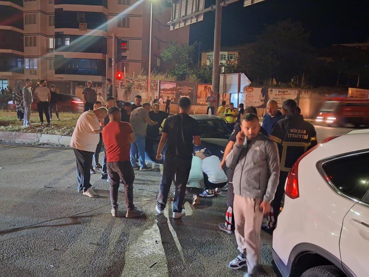 Tokat’ta zincirleme trafik kazası: 5 yaralı 1