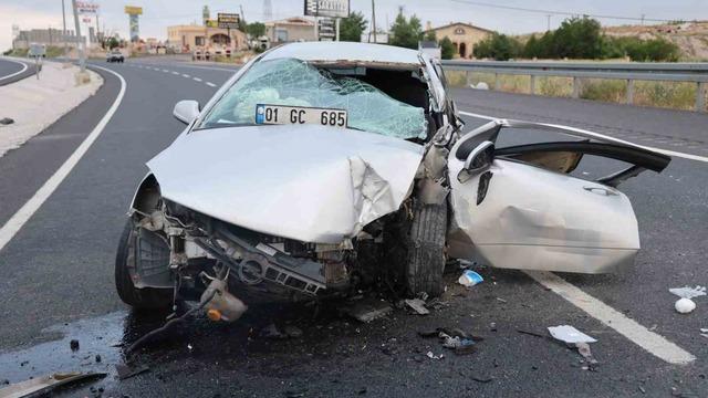 Nevşehir’de otomobil direğe çarptı: 1 çocuk ölü, 3 yaralı