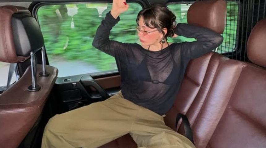Teklif &uuml;st&uuml;ne teklif yağdı! Neslihan Atag&uuml;l sonunda anlaşmaya vardı