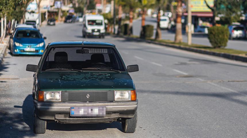 Hurda ara&ccedil; i&ccedil;in yeni kanun teklifi! 2000 model ve altı aracı olanın borcu silinecek