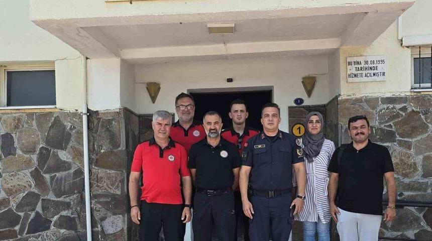 İZAKUT&rsquo;tan &Ccedil;andarlı Jandarma&rsquo;ya anlamlı ziyaret