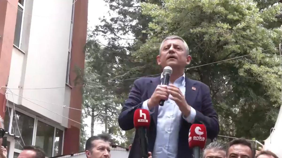 Burdur da dikkat çeken görüntüler! Özgür Özel: "Kaldırın bu bankı, bir kenarda dursun" 8