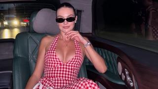 Melis Sezen tatile çıktı! Bikinisini giyip fiziğini sergiledi 