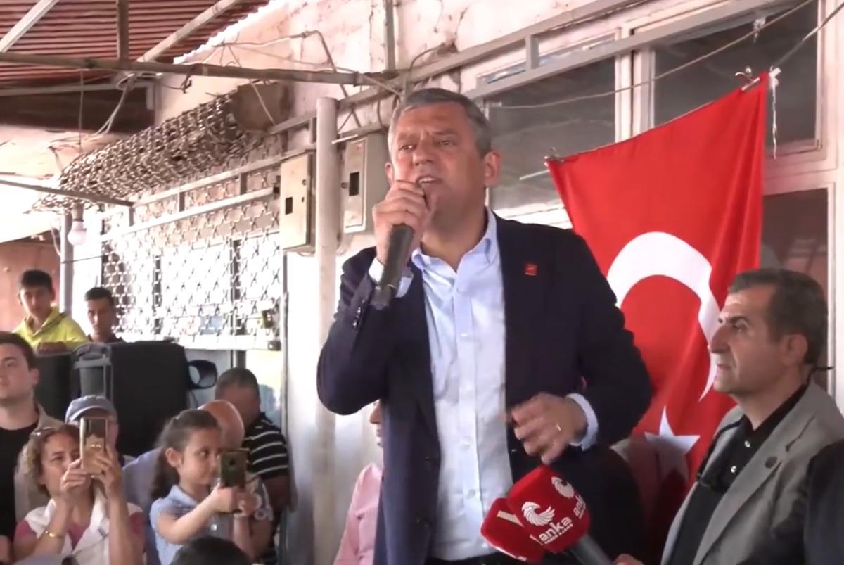 Burdur da dikkat çeken görüntüler! Özgür Özel: "Kaldırın bu bankı, bir kenarda dursun" 3