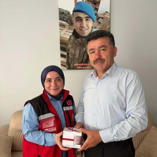 Kozlu&rsquo;da şehit babaları unutulmadı 1