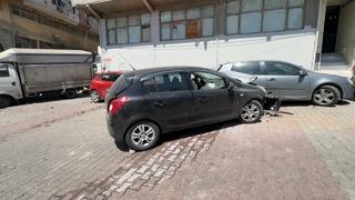 Kağıthane’de yokuştan kayan araç kaza yaptı: 4 araçta maddi hasar oluştu