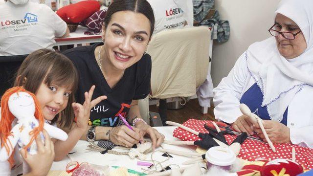 Birce Akalay, 20’nci yılını kutlayan LÖSEV’in elçisi oldu 