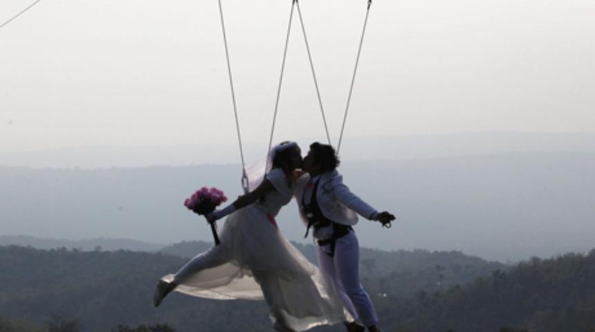 D&uuml;nyadan 21 sıra dışı d&uuml;ğ&uuml;n fotoğrafı