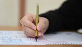 LGS'de skandal iddia: &Ouml;ğrenciye sınavda yanlış kitap&ccedil;ık verildi