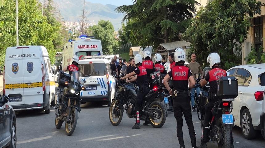 Malatya'da baba dehşeti! Tabancayla kızını &ouml;ld&uuml;r&uuml;p, eşini ve diğer kızını yaraladı