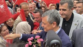 CHP Grup Başkanı &Ouml;zg&uuml;r &Ouml;zel Burdur'da