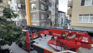 Yangın &ccedil;ıkarıp kendisini eve kilitledi