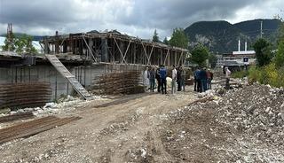 İnşaatta iskelenin devrildiği kazada &ouml;l&uuml; sayısı 3&rsquo;e y&uuml;kseldi
