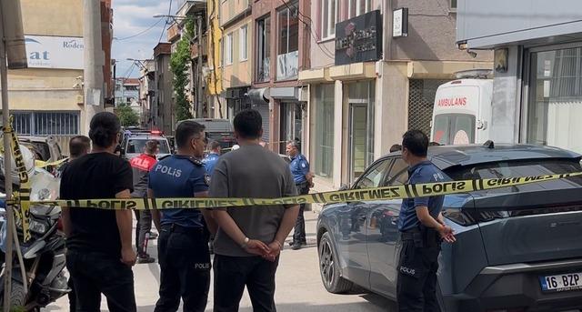 İş ortağını öldürüp intihar eden galerici toprağa verildi 2