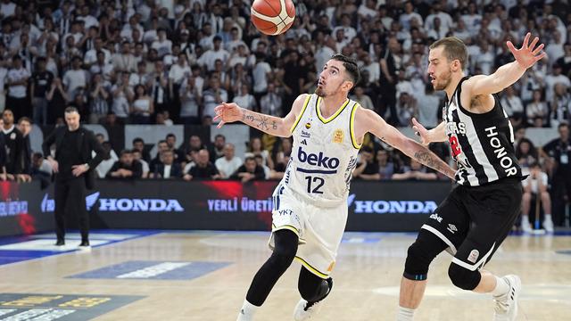 Fenerbahçe Beko duyurdu! Nando De Colo basketbolu bıraktı