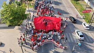 Arnavutluk'ta Zvernec'teki turizm projesine karşı gösteriler  sürüyor
