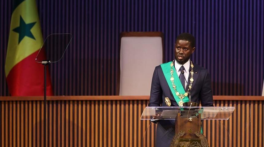 Senegal Cumhurbaşkanı Faye, T&uuml;rk şirketine ait tekstil fabrikasını a&ccedil;tı