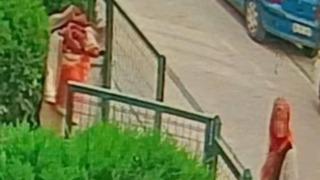 Ankara’da battaniye hırsızlığı kameraya yansıdı