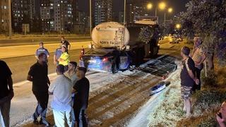 Adana’da otomobil tıra çarptı: 1 ölü, 2 yaralı