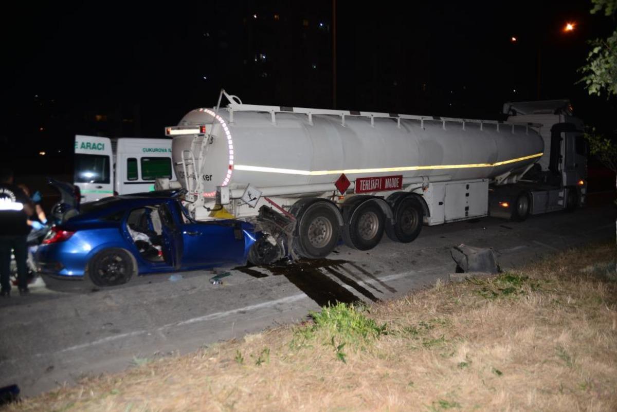 Adana’da otomobil tıra çarptı: 1 ölü, 2 yaralı 1