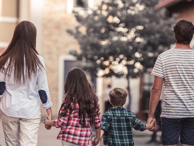 4 kişilik aile i&ccedil;in 5 bin TL'yi buluyor: &Ouml;zel g&uuml;n harcaması oldu