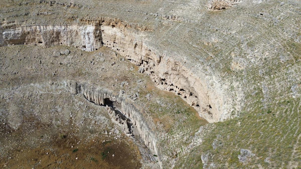 4500 yıllık: Kurudu kuruyalı su tutmadı! Kat kat oyulmuş 1