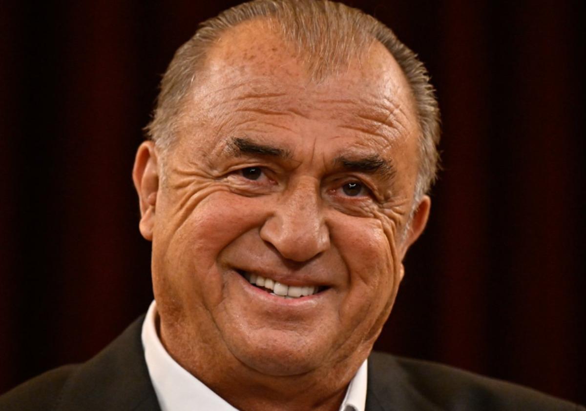 Fatih Terim sessizliğini bozdu! TFF Başkanı Hacıosmanoğlu na eliyle yeri göstererek yanıt verdi! 2