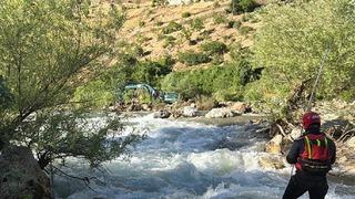 Bingöl'de çayda akıntıya kapılan kişiyi arama çalışmaları sürüyor