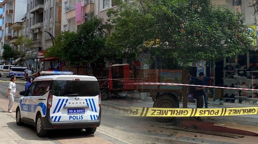 Samsun'da acı olay! &Ccedil;atı tadilatı yaparken d&uuml;şen iş&ccedil;i hayatını kaybetti