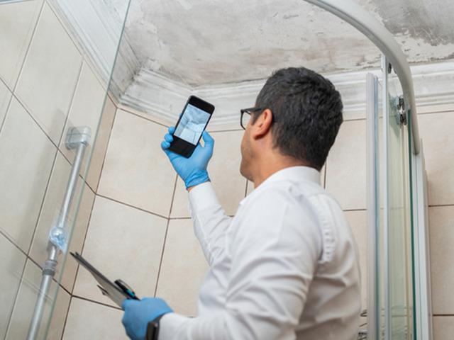 Banyo fayanslarındaki k&uuml;f&uuml; gidermenin en iyi yolu!