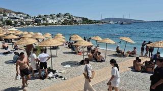 Bodrum’da sahiller doldu taştı