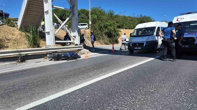 B&uuml;y&uuml;k&ccedil;ekmece&rsquo;de otomobile arkadan &ccedil;arpan gen&ccedil; motosiklet s&uuml;r&uuml;c&uuml;s&uuml; hayatını kaybetti 1