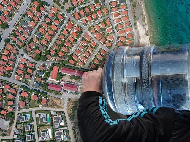 Tatil b&ouml;lgelerinde fiyatlar cep yakıyor: Fiyatlar y&uuml;kseldik&ccedil;e y&uuml;kseldi