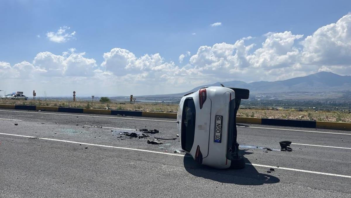 Niğde-Kayseri yolunda trafik kazası: 4 yaralı 1
