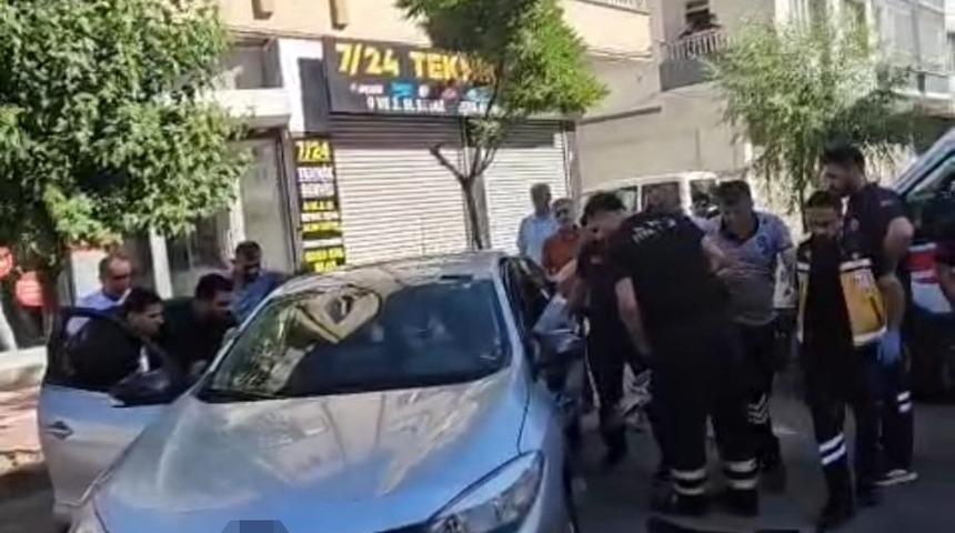 Batman'da otomobil ile hafif ticari ara&ccedil; &ccedil;arpıştı: 1 yaralı