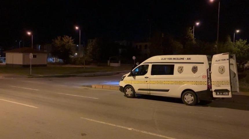Kayseri&rsquo;de otomobil yayaya &ccedil;arpıp ka&ccedil;tı: 1 ağır yaralı