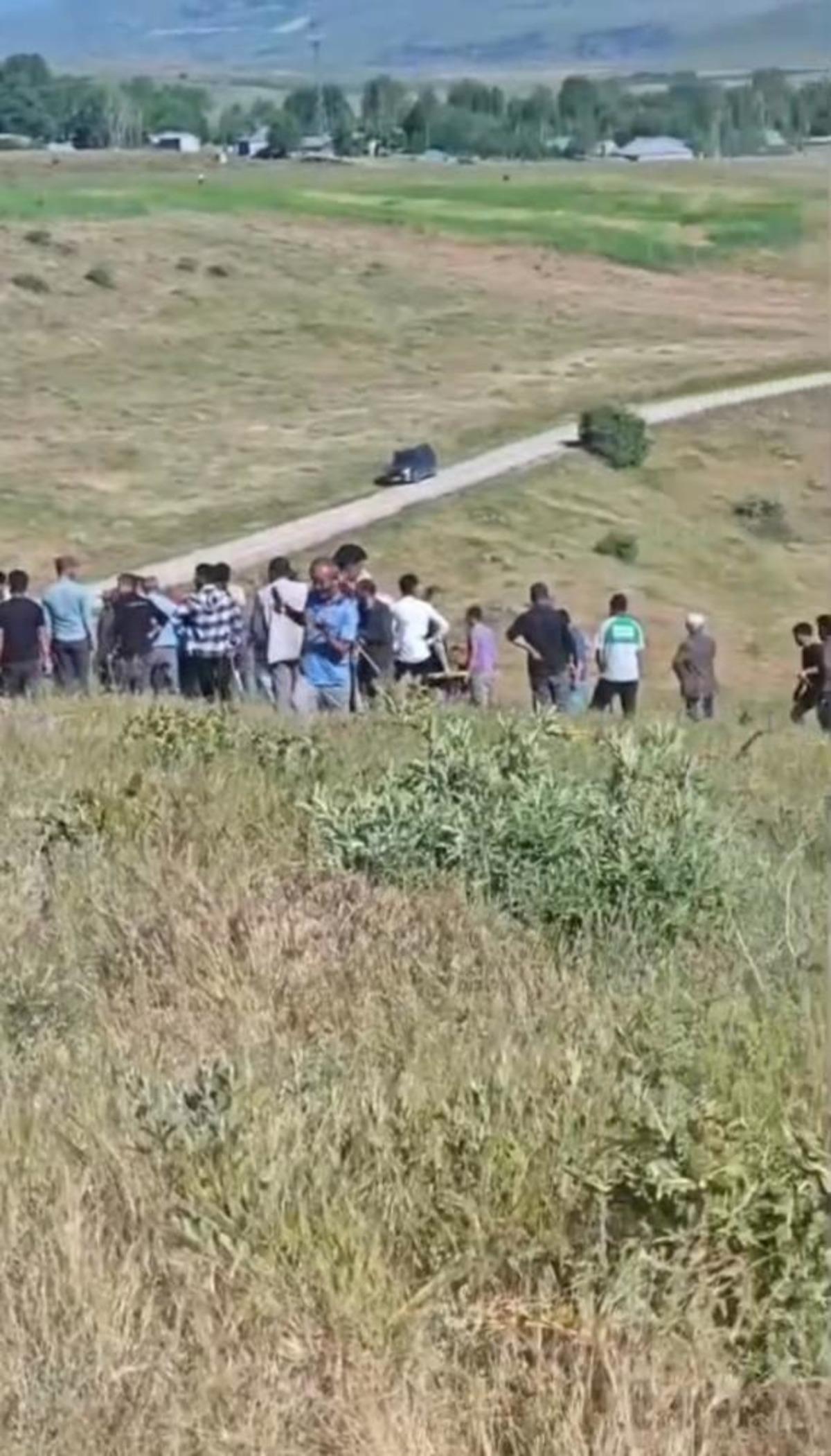 Muş&rsquo;ta iki k&ouml;y arasında  arazi  kavgası: 2 yaralı 2