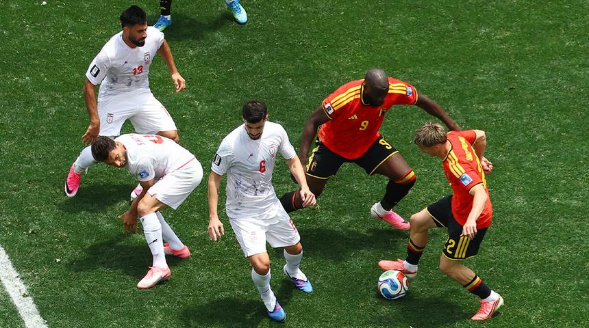 Bel&ccedil;ika'ya İran'dan &ccedil;elme! D&uuml;nya Kupası G grubu'nda hesaplar karıştı