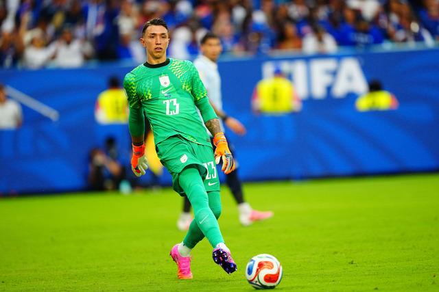 Muslera'dan büyük hata!