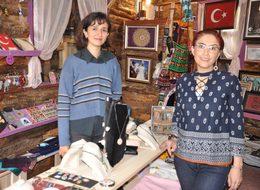 Kursiyer kadınlar kooperatif kurup mağaza açtı