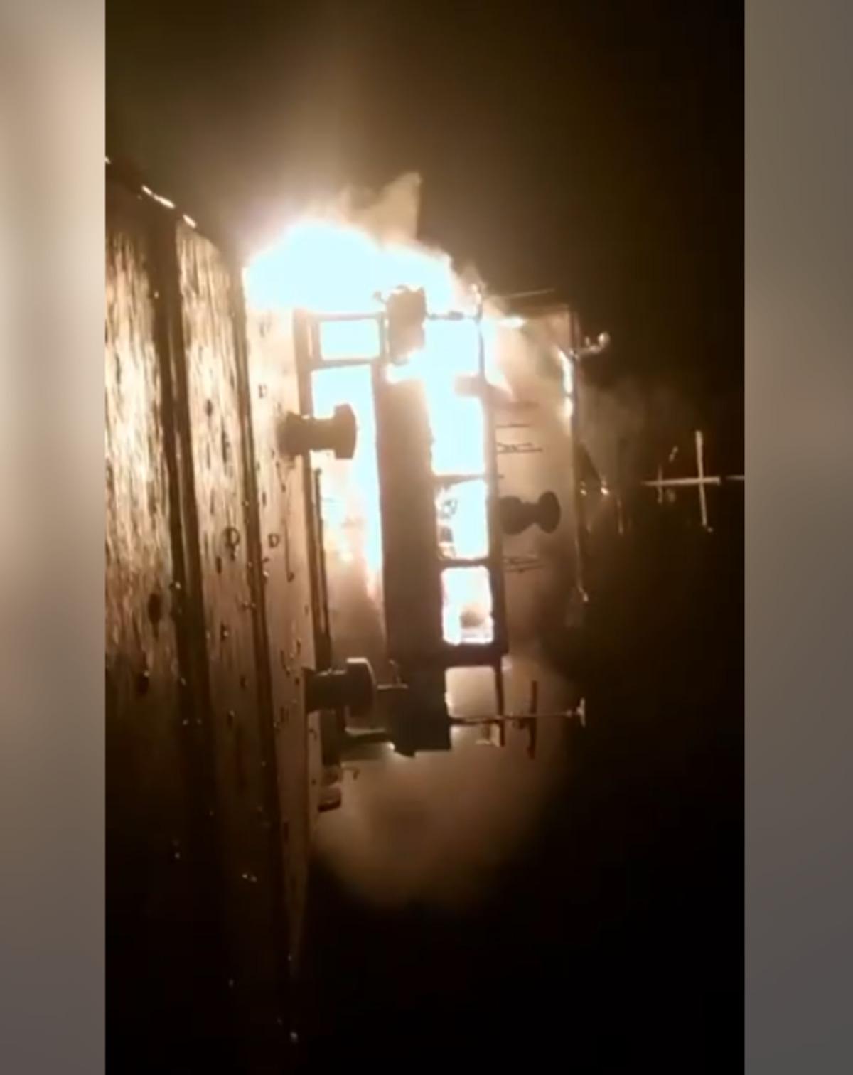 Karadeniz de seyreden gemiye saldırı: İ&ccedil;inde T&uuml;rkler de vardı! 1