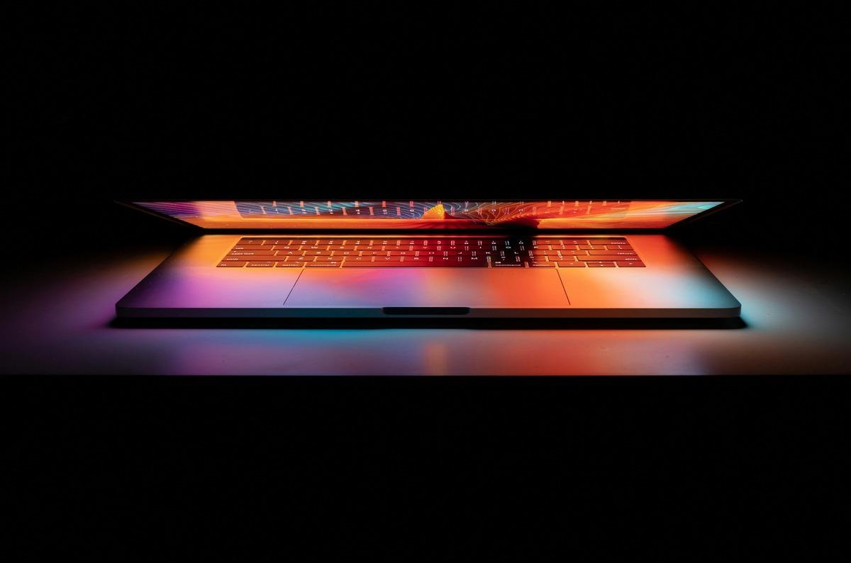 Apple ın yol haritası ortaya &ccedil;ıktı: Katlanabilir iPhone dan Apple Glasses a kadar 20 yeni &uuml;r&uuml;n 5